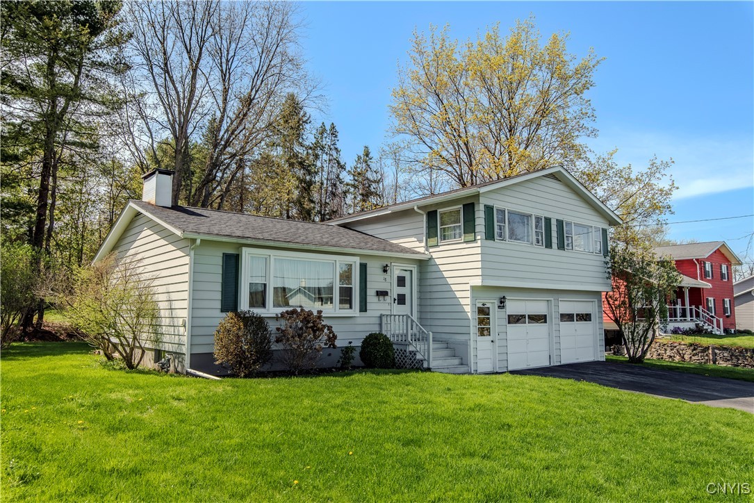 18 Court Knolle, New Hartford, New York image 2