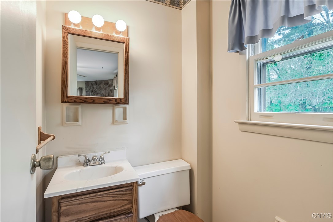 18 Court Knolle, New Hartford, New York image 35