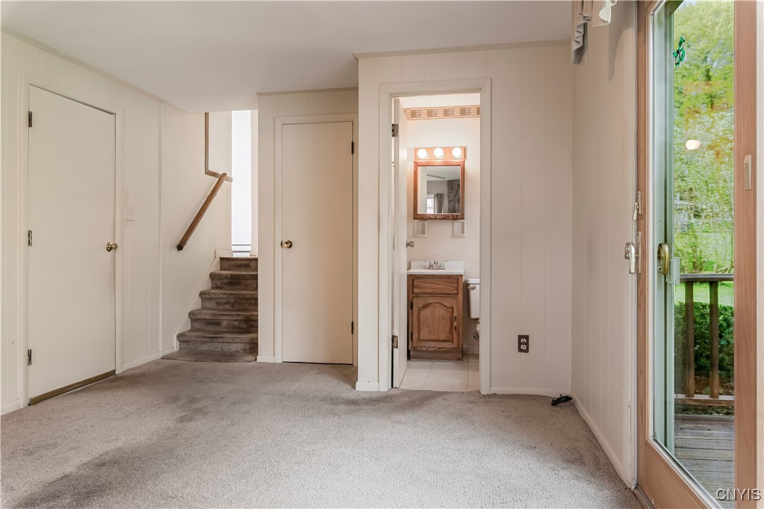 18 Court Knolle, New Hartford, New York image 34