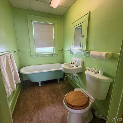 Tiny photo for 173 Ross Park, Syracuse, NY 13208 (MLS # S1660359)