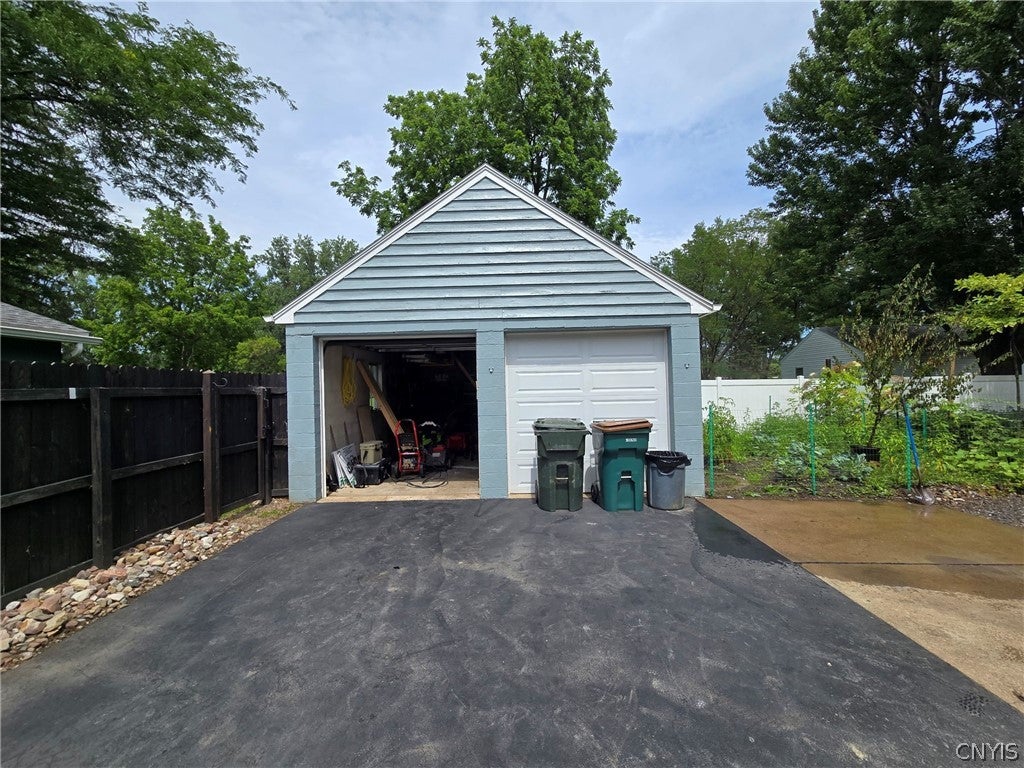Photo of 1340 Parkview Drive, North Tonawanda, NY 14120 (MLS # S1710281)