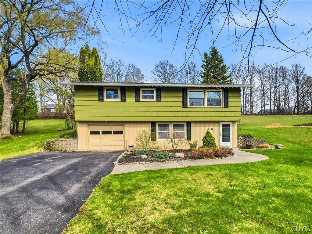 4422 Outlook Drive
