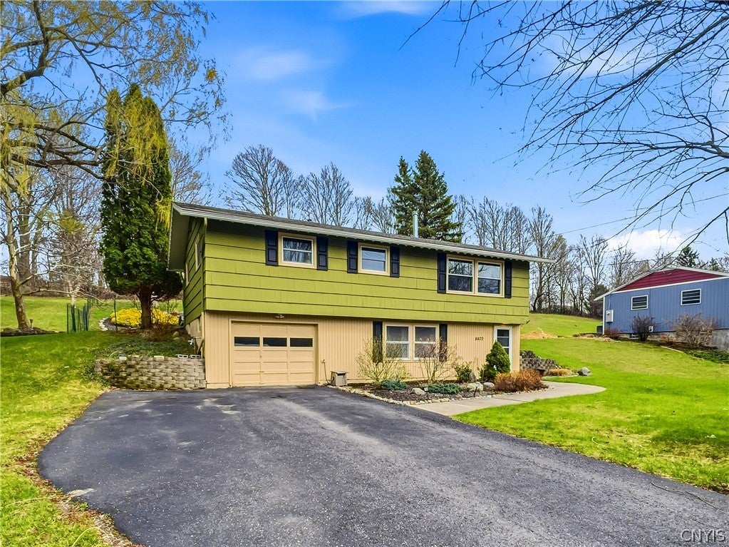4422 Outlook Drive