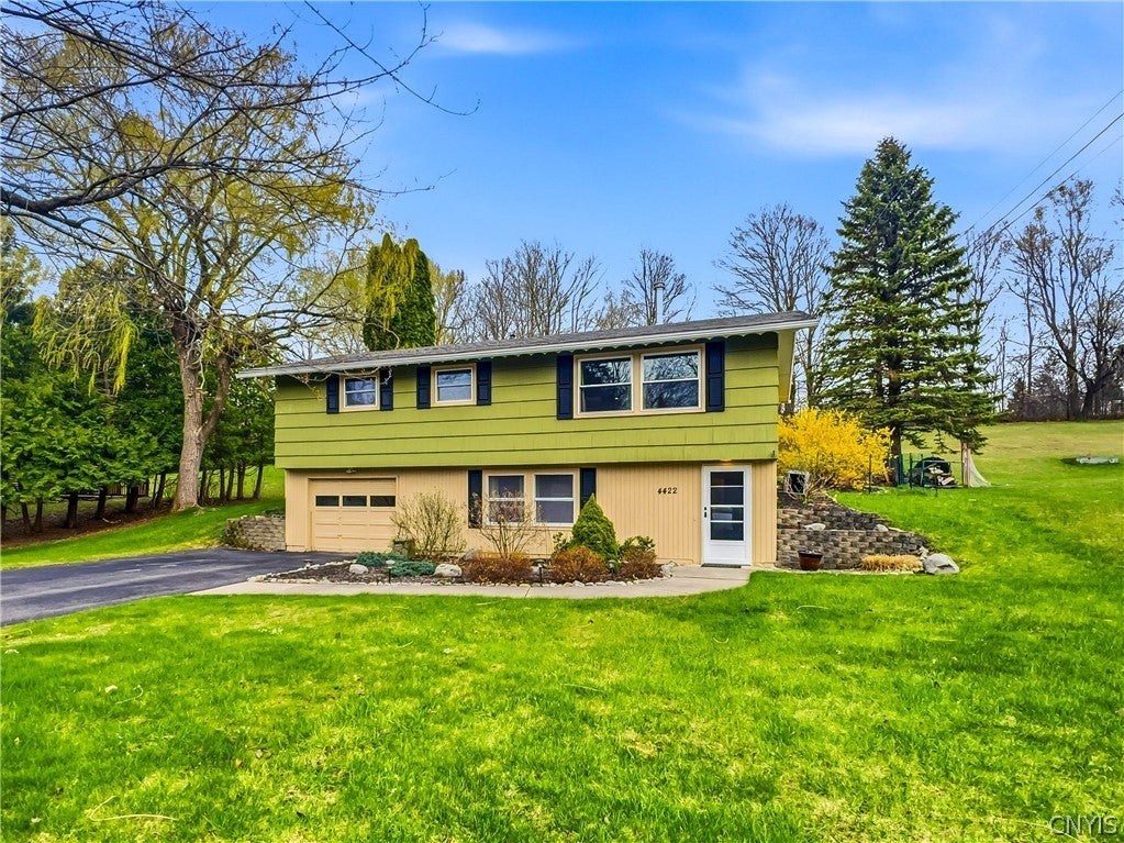 4422 Outlook Drive