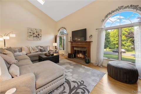 Tiny photo for 4736 Prestwick Drive, Manlius, NY 13104 (MLS # S1702016)