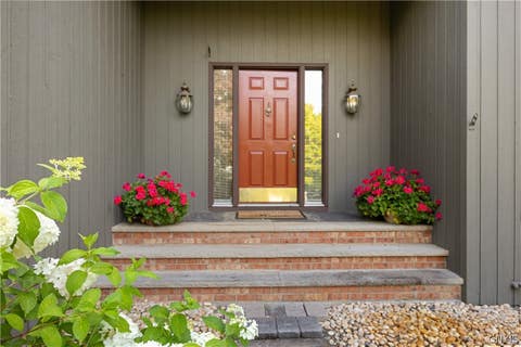 Tiny photo for 4736 Prestwick Drive, Manlius, NY 13104 (MLS # S1702016)