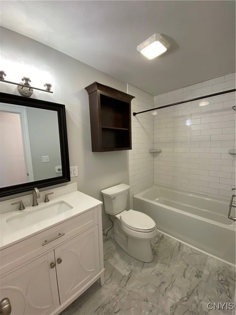 Tiny photo for 3299 Mohawk Street, New Hartford, NY 13413 (MLS # S1660499)