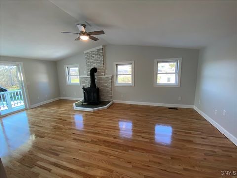 Tiny photo for 3299 Mohawk Street, New Hartford, NY 13413 (MLS # S1660499)