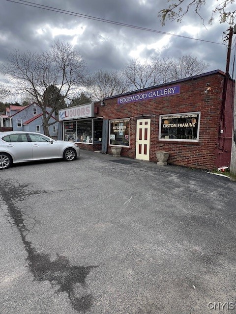 218 Tecumseh Road