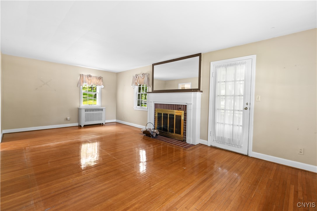 74 Hartford Ter, New Hartford, New York image 8