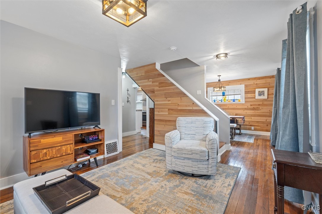 705 Arthur Street, Syracuse, New York image 9