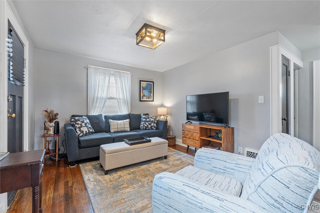 705 Arthur Street, Syracuse, New York image 8