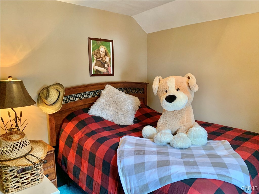 424 White Street, Sangerfield, New York image 32