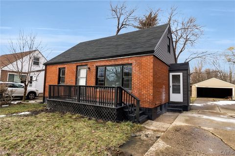 Homes For Sale - 92 Sharon Parkway<br/> Lackawanna, NY 14218