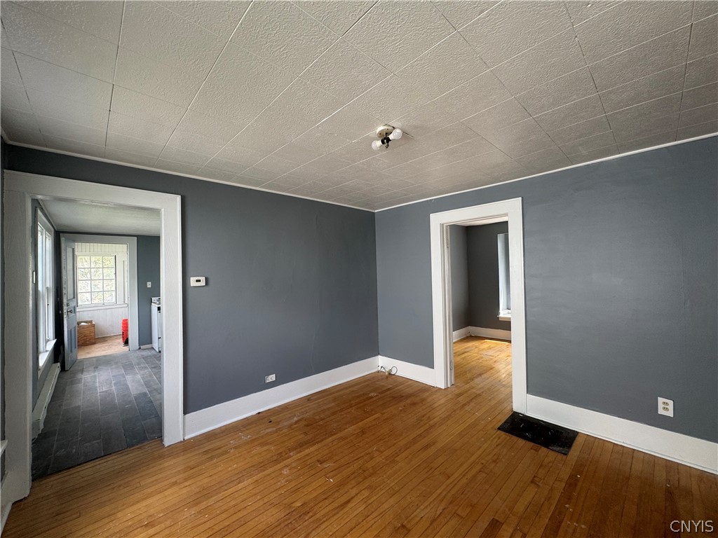 213 Freeman Avenue