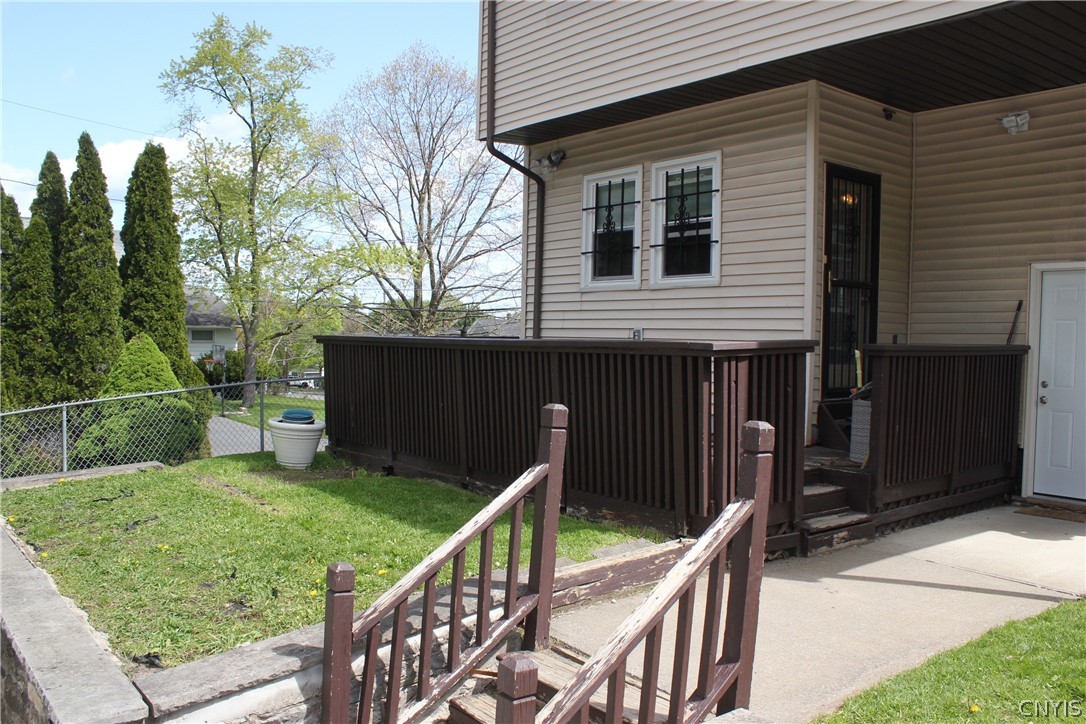 613 Avery Avenue