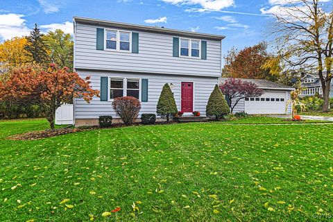 2 Gateshead Road New Hartford NY 13413