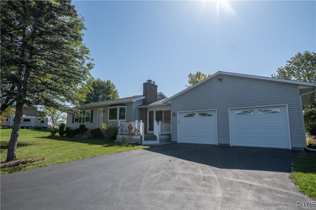 Throop, New York 13021, United States, 3 Bedrooms Bedrooms, ,2 BathroomsBathrooms,Residential,Active,221896