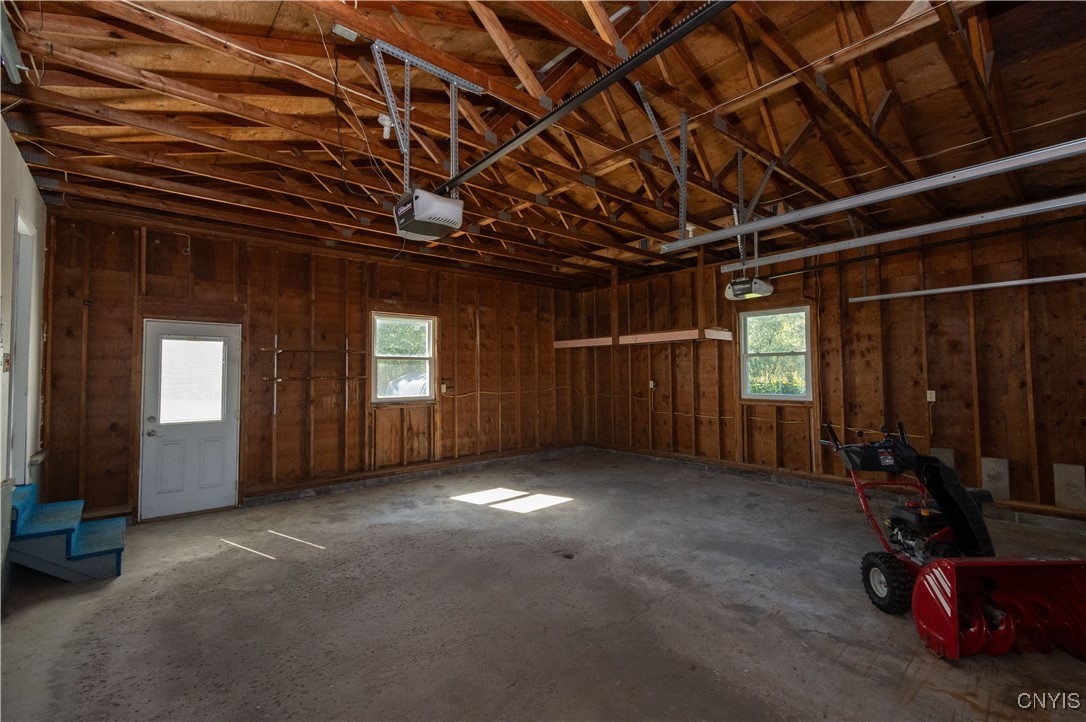 Throop, New York 13021, United States, 3 Bedrooms Bedrooms, ,2 BathroomsBathrooms,Residential,Active,221896