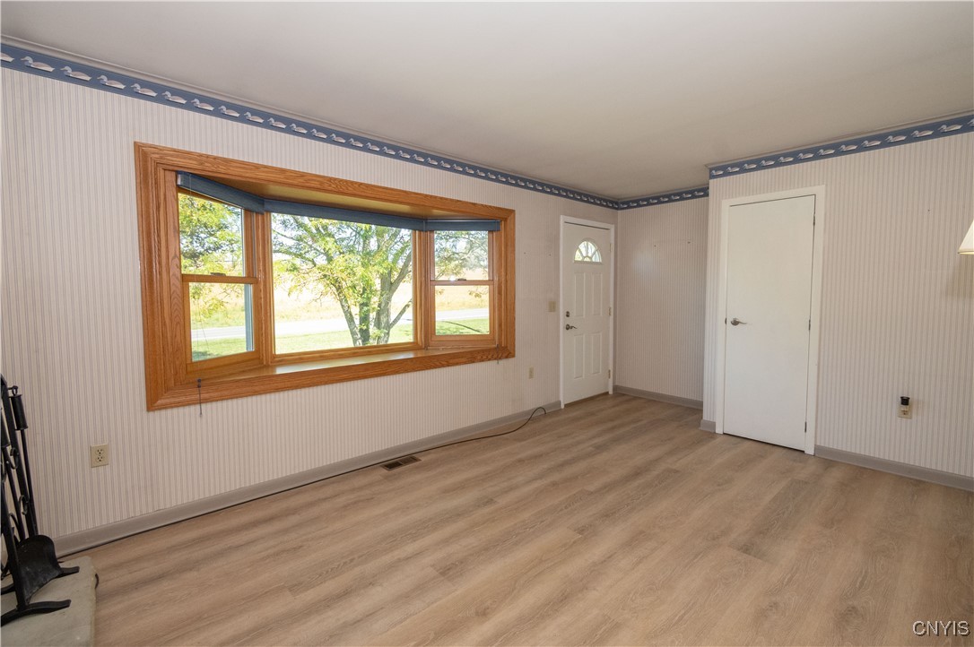 Throop, New York 13021, United States, 3 Bedrooms Bedrooms, ,2 BathroomsBathrooms,Residential,Active,221896