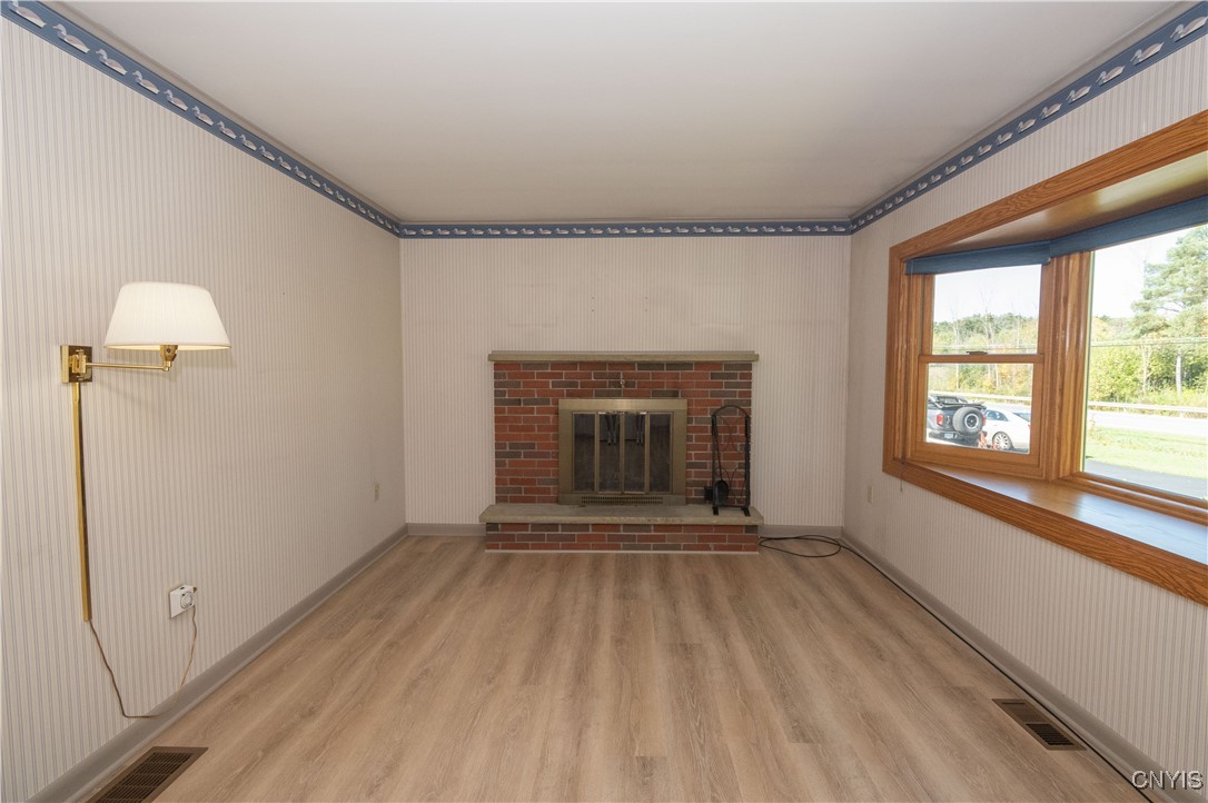 Throop, New York 13021, United States, 3 Bedrooms Bedrooms, ,2 BathroomsBathrooms,Residential,Active,221896