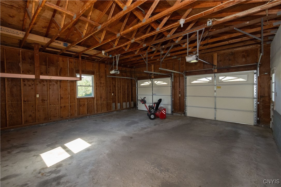 Throop, New York 13021, United States, 3 Bedrooms Bedrooms, ,2 BathroomsBathrooms,Residential,Active,221896