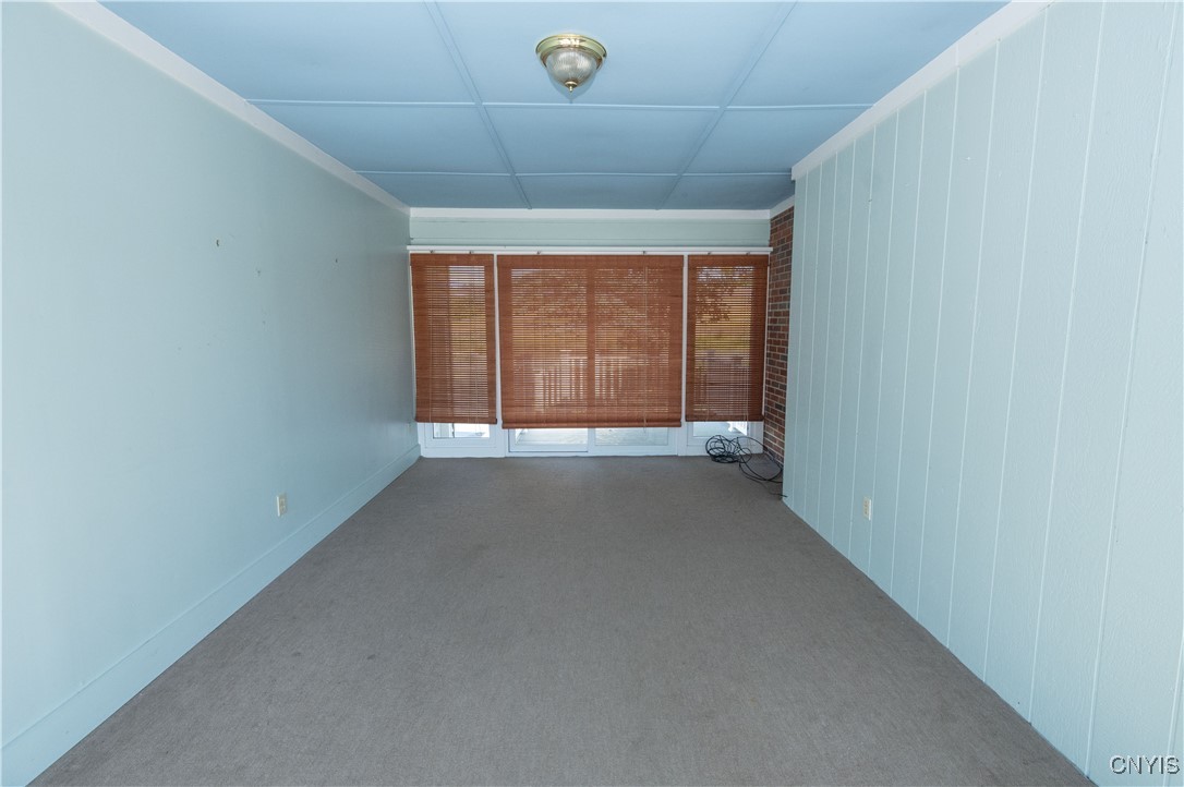 Throop, New York 13021, United States, 3 Bedrooms Bedrooms, ,2 BathroomsBathrooms,Residential,Active,221896