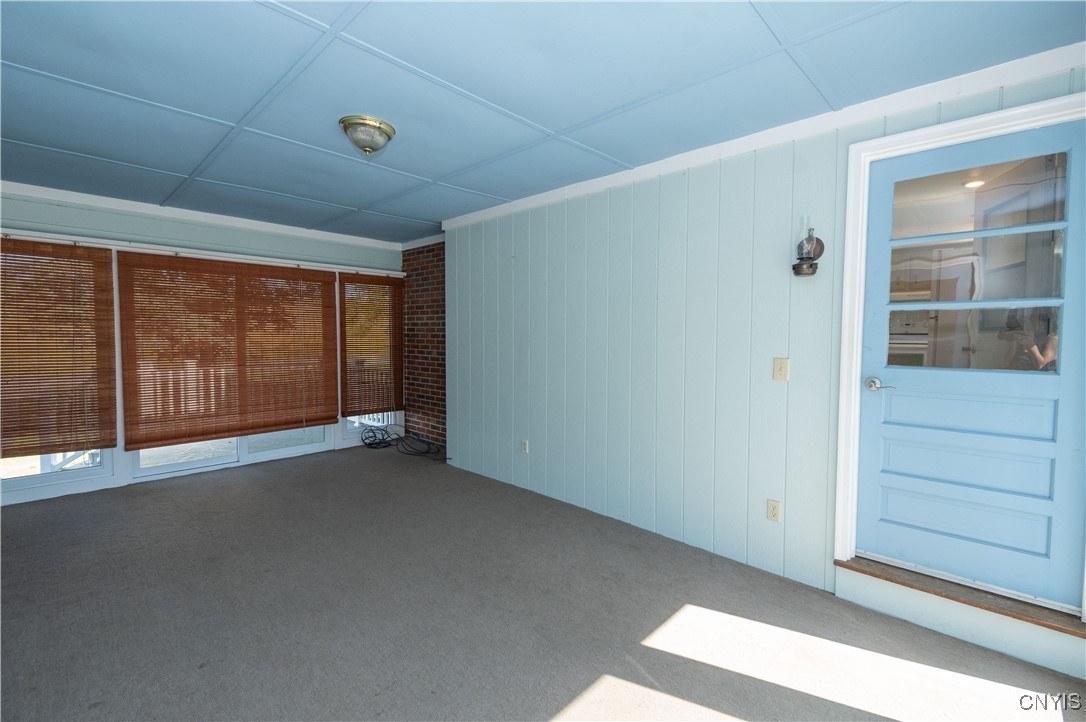 Throop, New York 13021, United States, 3 Bedrooms Bedrooms, ,2 BathroomsBathrooms,Residential,Active,221896