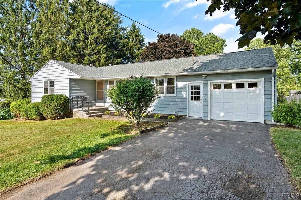 Photo of 107 Overlook Drive, Van Buren, NY 13027 (MLS # S1699095)