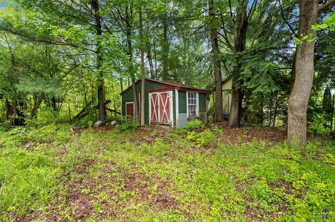 410 Pinewood Drive, Utica, New York image 20