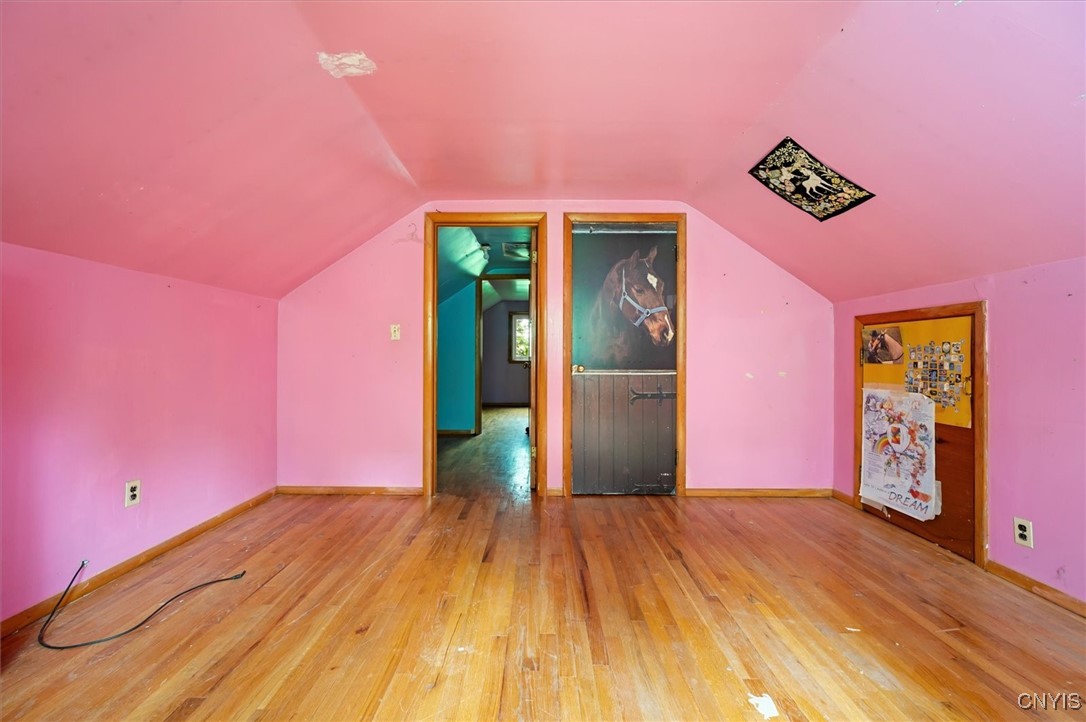 410 Pinewood Drive, Utica, New York image 23