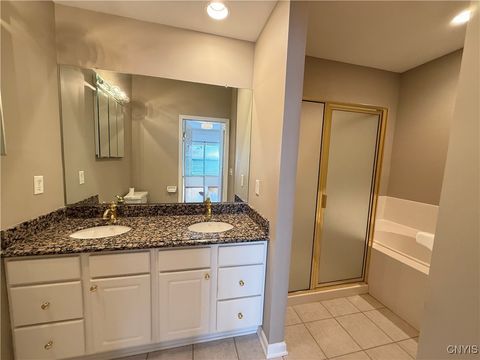 Tiny photo for 5210 Hook Circle Cir, DeWitt, NY 13078 (MLS # S1660375)