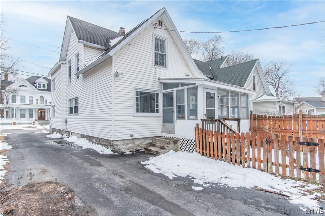 316 Mullin Street