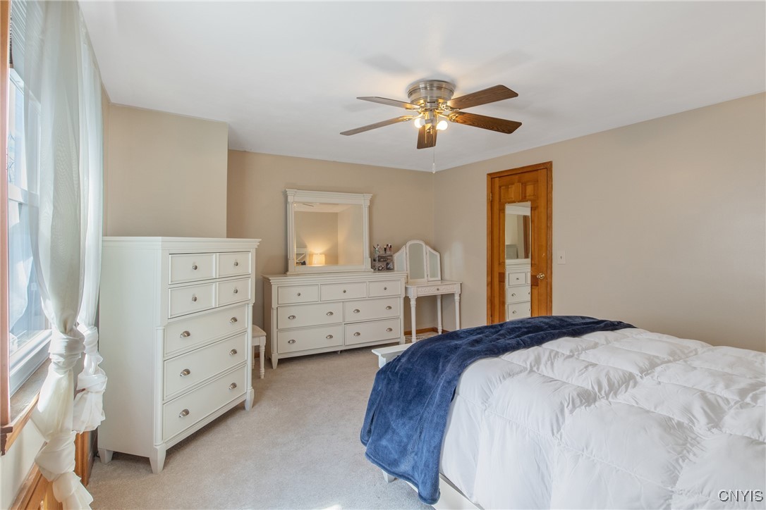 129 Ross Park, Syracuse, New York image 28