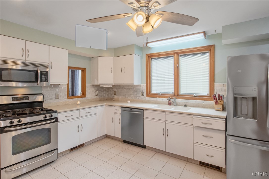 129 Ross Park, Syracuse, New York image 15