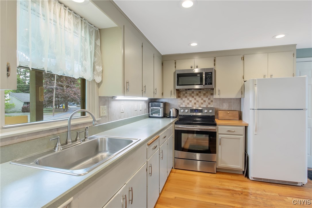 225 Washington Boulevard, Manlius, New York image 13
