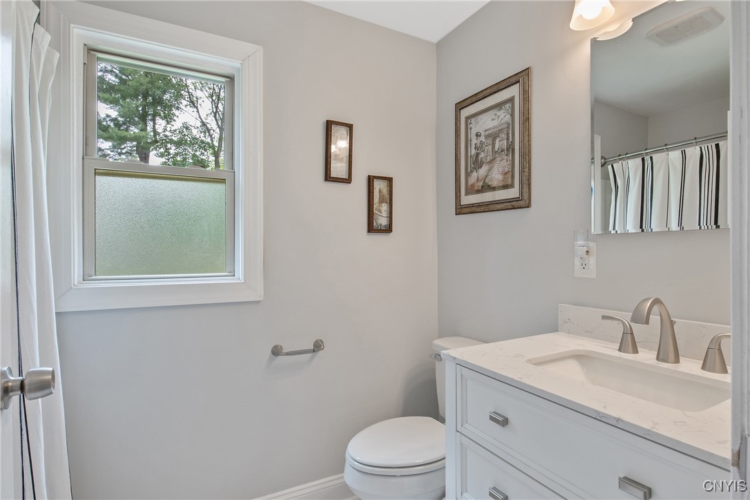 225 Washington Boulevard, Manlius, New York image 32