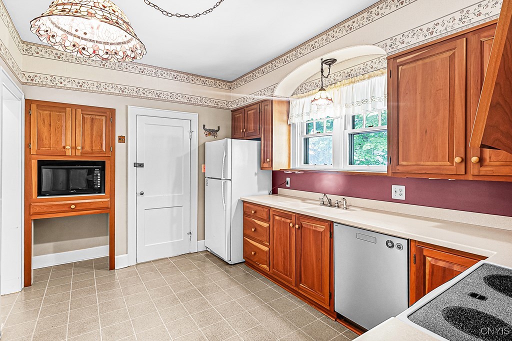 17 Brookline Dr Dr, Utica, New York image 15