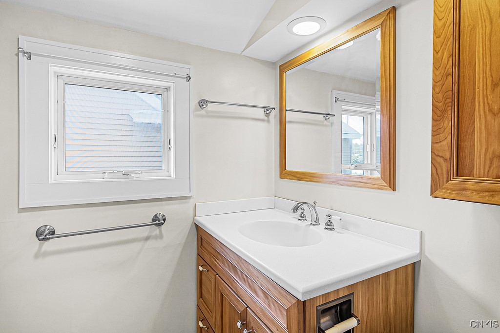 17 Brookline Dr Dr, Utica, New York image 32