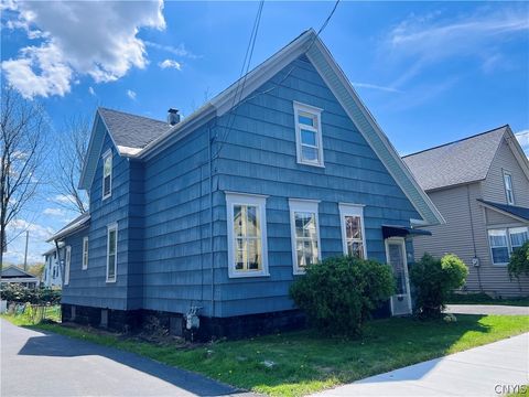 Photo of 158 Harold Street, Syracuse, NY 13208 (MLS # S1679194)