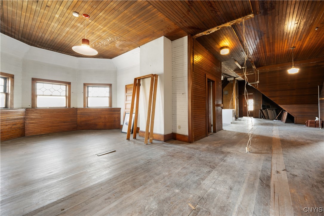 702 Danforth Street, Syracuse, New York image 25