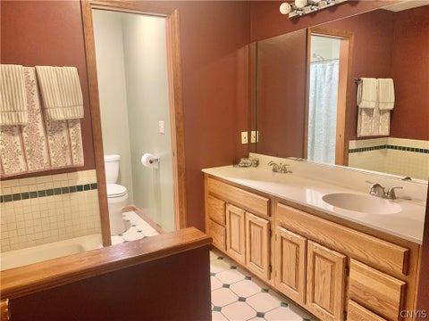 Tiny photo for 64 Ironwood Road, New Hartford, NY 13413 (MLS # S1704313)