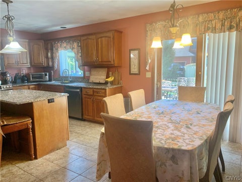 Tiny photo for 64 Ironwood Road, New Hartford, NY 13413 (MLS # S1704313)