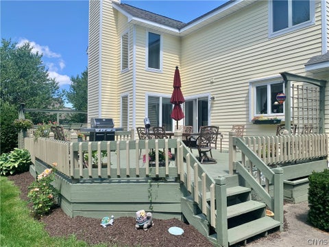 Tiny photo for 64 Ironwood Road, New Hartford, NY 13413 (MLS # S1704313)