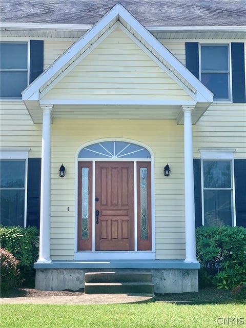 Tiny photo for 64 Ironwood Road, New Hartford, NY 13413 (MLS # S1704313)