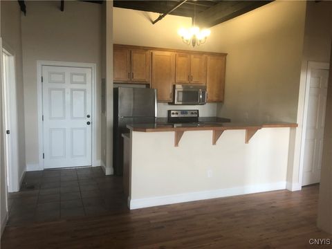 Tiny photo for 617 E Hiawatha Boulevard #6, Syracuse, NY 13208 (MLS # S1660752)