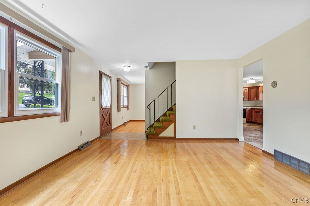 508 Glenview Parkway Pkwy, Camillus, New York image 5