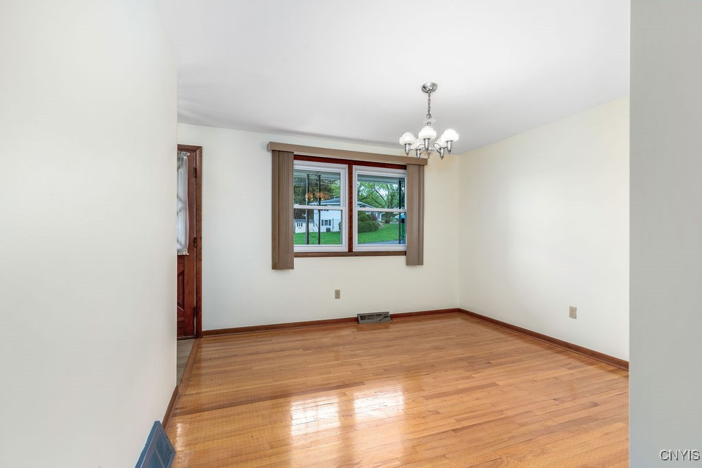 508 Glenview Parkway Pkwy, Camillus, New York image 7