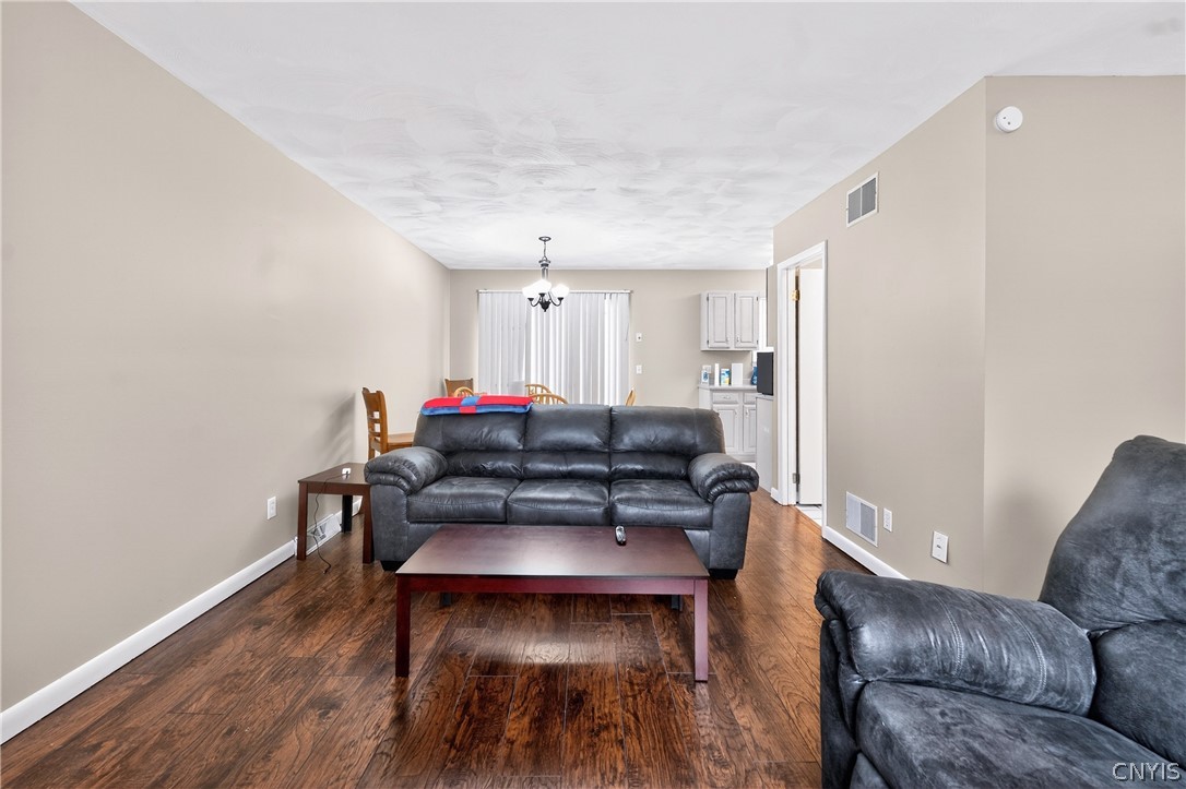 912 Mildred Avenue 910