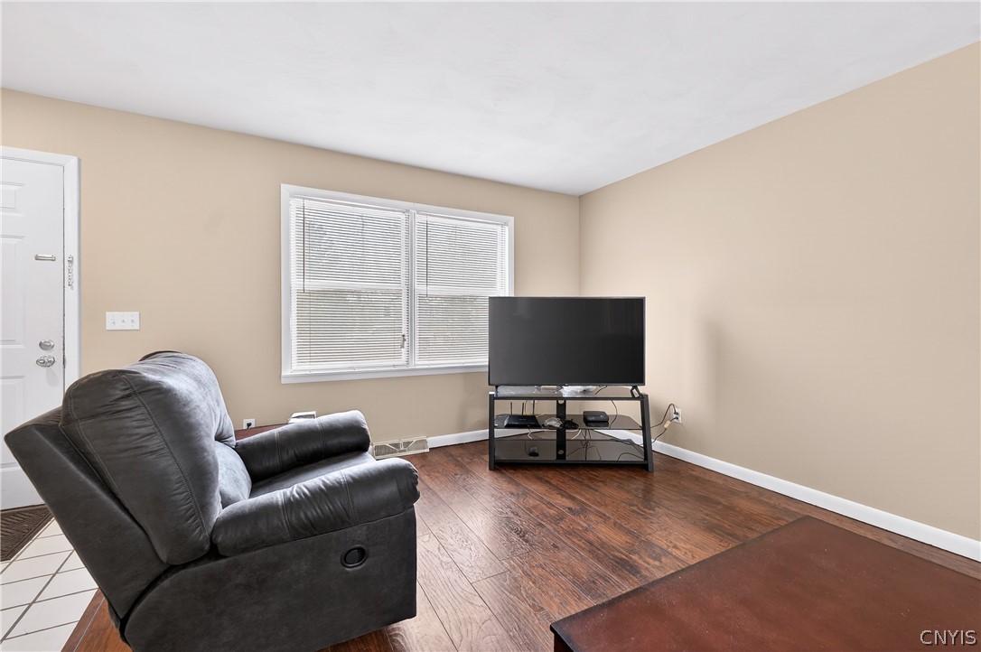 912 Mildred Avenue 910